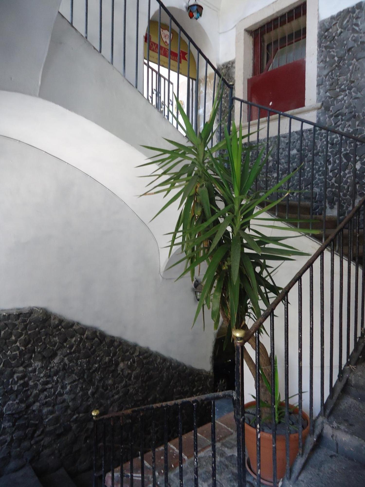 Hotel Trieste Catania Exterior photo